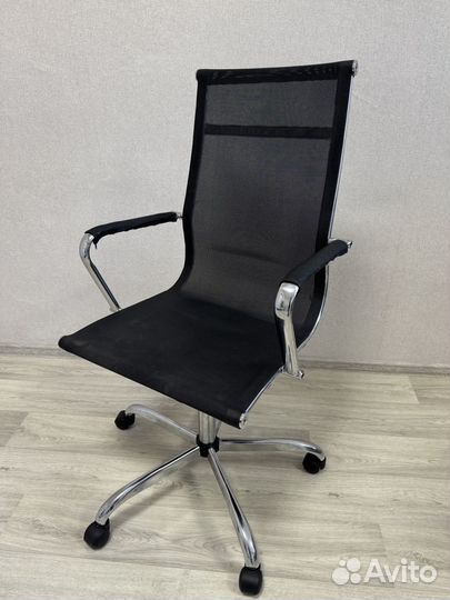 Компьютерное кресло