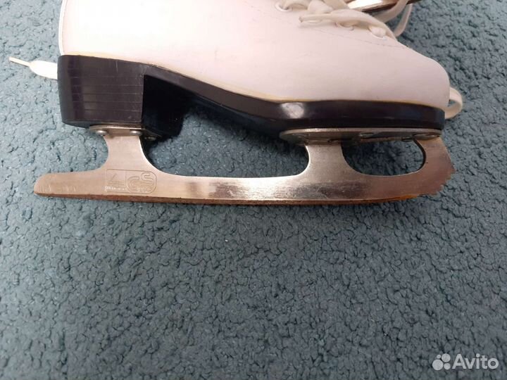 Коньки фигурные 30 размер