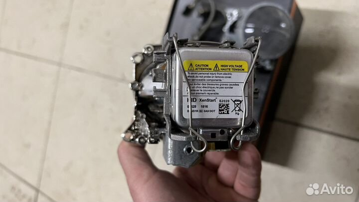 Комплект ксеноновых ламп и штатных линз BMW