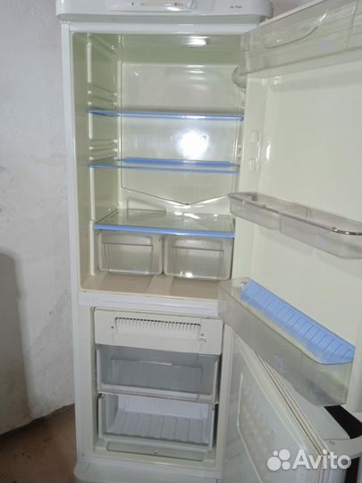 Холодильник Indesit No frost исправен