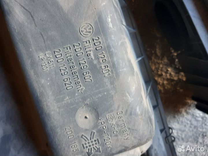 Корпус воздушного фильтра Volkswagen Lt