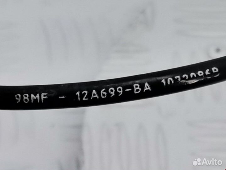 Датчик детонации для Ford Focus 2 1068159