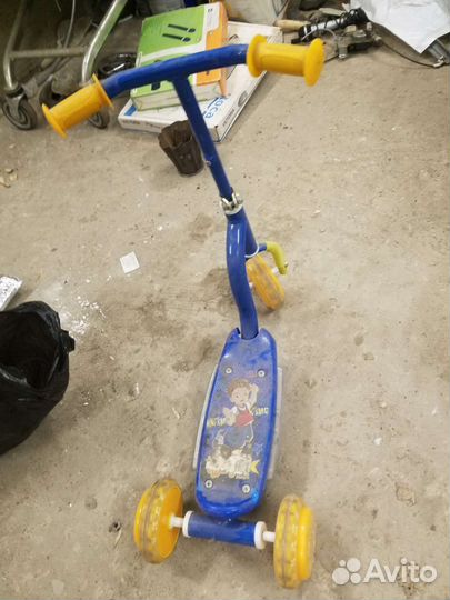 Самокат детский трехколесный почти новый