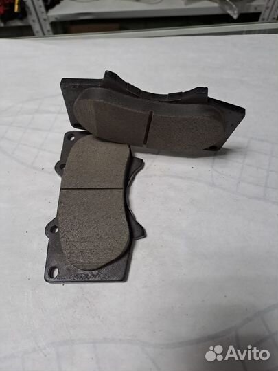 Колодки тормозные перед на Toyota land cruiser 120