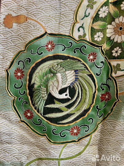 Чёрное кимоно куротомесодэ Япония