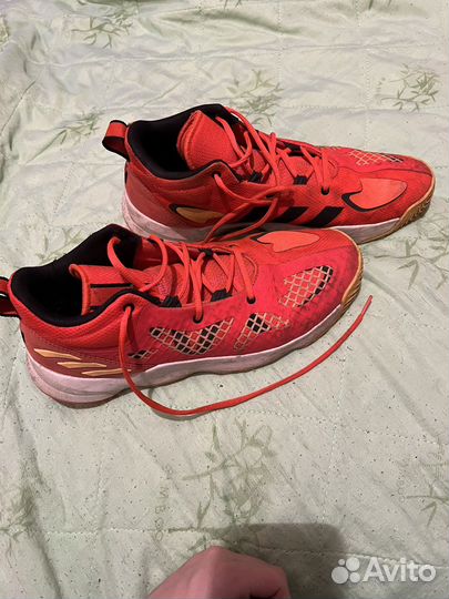 Кроссовки adidas