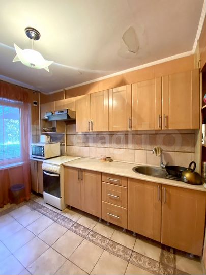 4-к. квартира, 75,9 м², 1/9 эт.