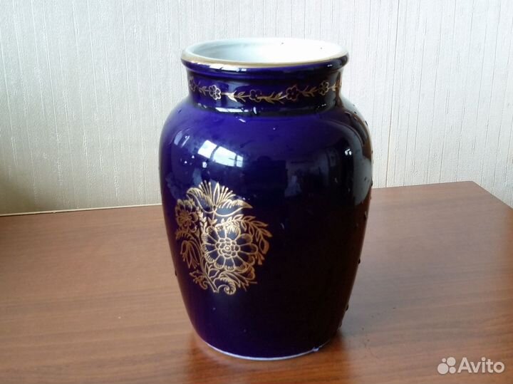 Ваза х 3 (цветное стекло, фарфор лфз, СССР)