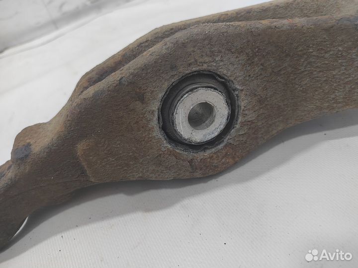 Рычаг передний правый нижний Mercedes W164