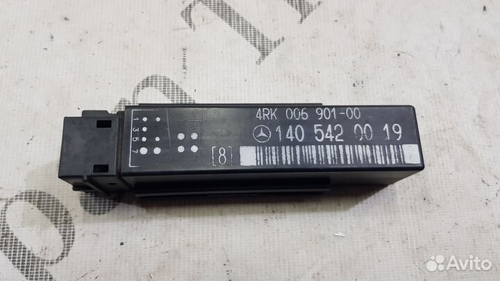 Реле стеклоочистителей Mercedes W140