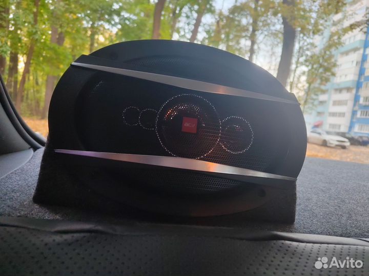 Задняя полка chevrolet lacetti с колонками