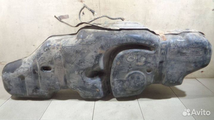 Бак топливный Toyota Land Cruiser 200