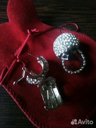 Бижутерия.Комплект