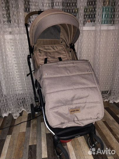 Прогулочная коляска