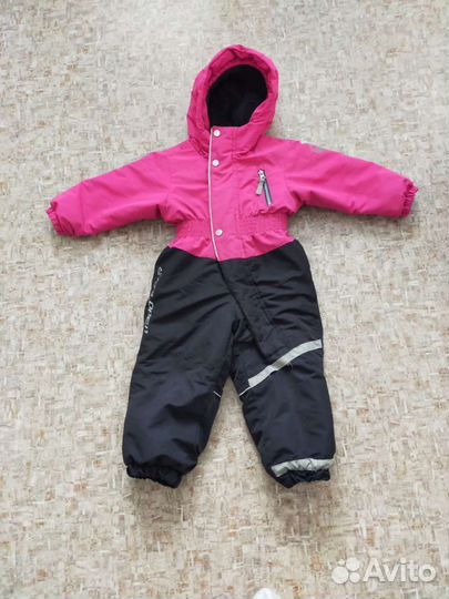 Продам зимний комбинезон на девочку