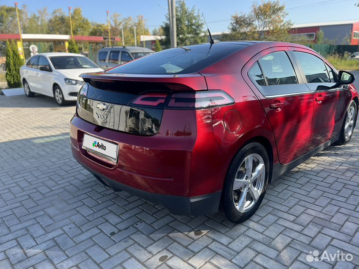 Chevrolet Volt, 2011