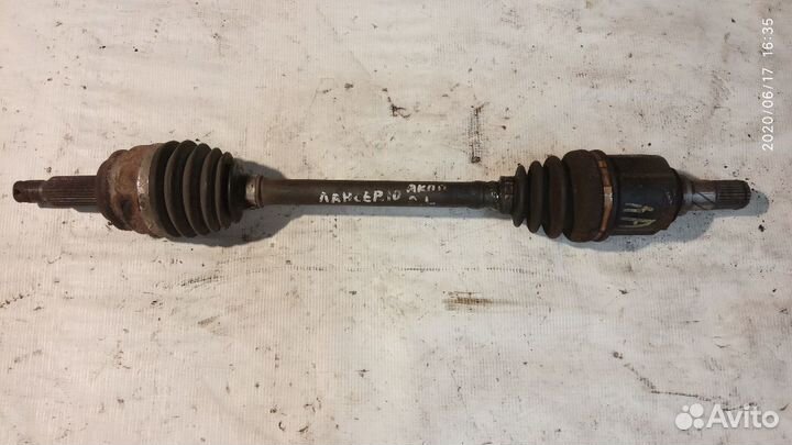 Лансер 10 привод левый