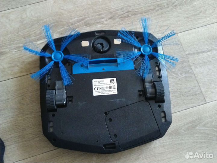 Робот пылесос philips fc 8796