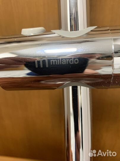 Душевая стойка (штанга) Milardo