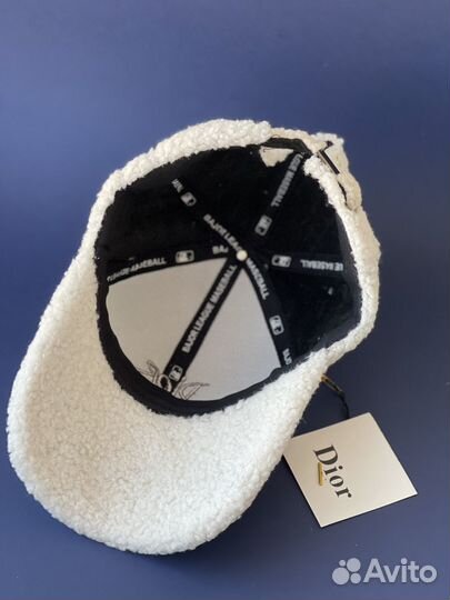 Меховая зимняя кепка бейсболка модная женская