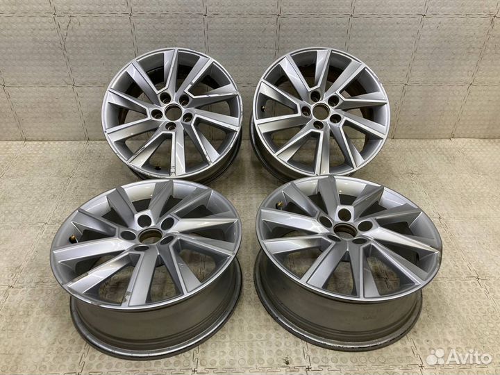 Комплект литых дисков R16 Skoda Rapid