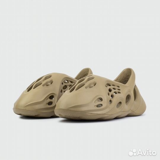 Кроссовки Yeezy Foam Sulfur