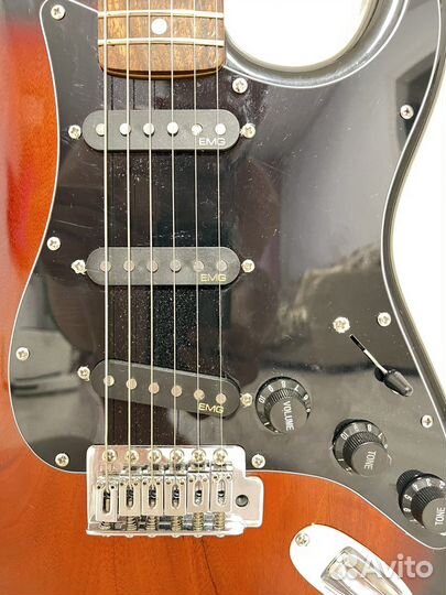 Электрогитара Fender squier stratocaster