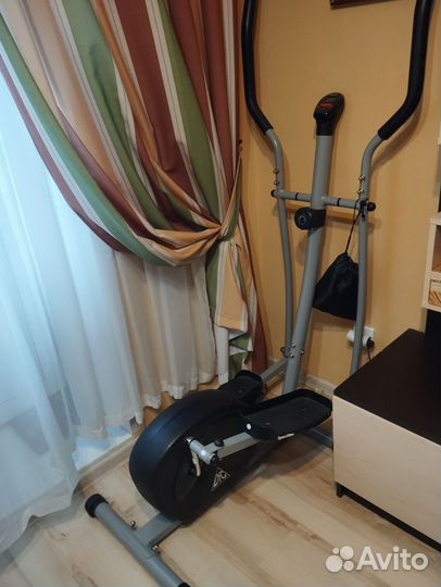 Эллиптический тренажер