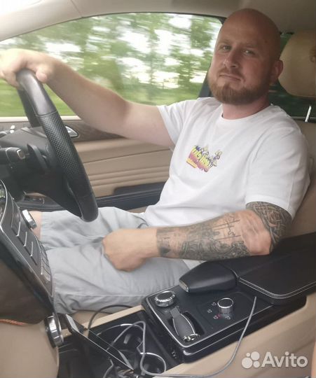 Водитель с личным автомобилем