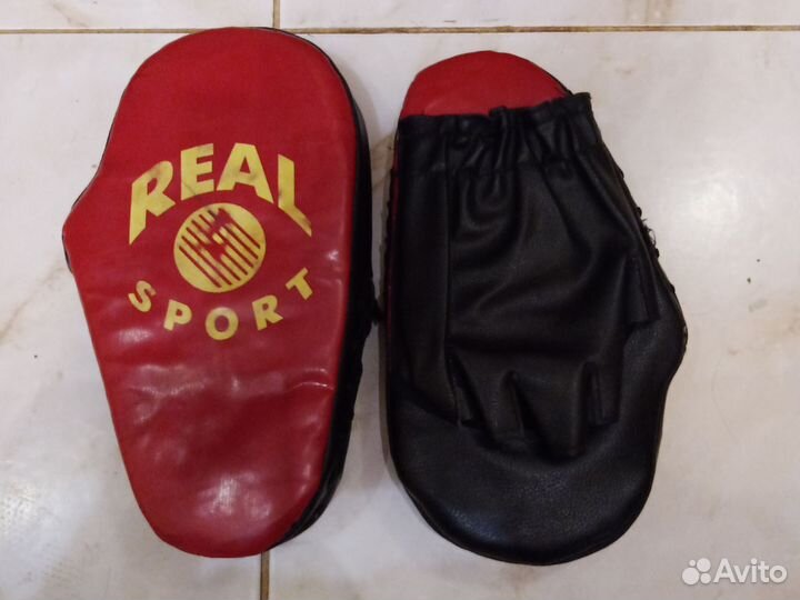 Кимоно для дзюдо, лапы, перчатки