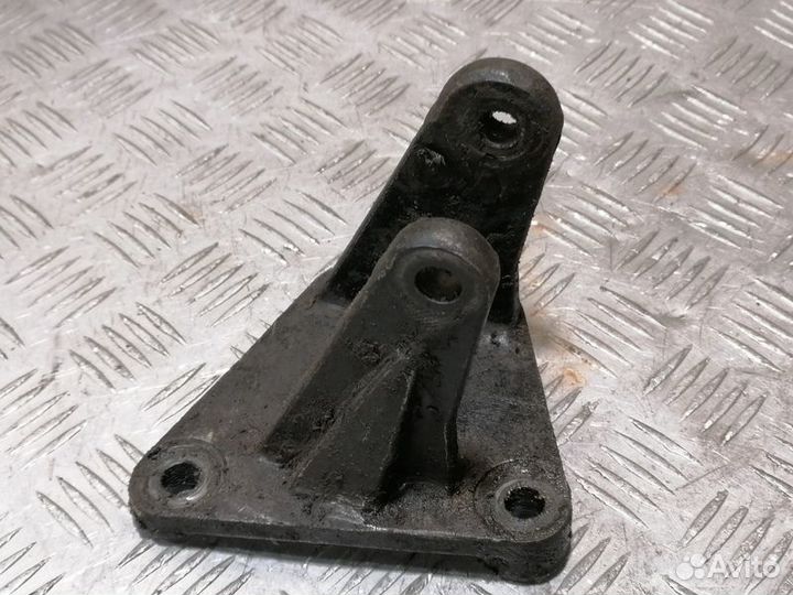 Кронштейн кпп Chery Tiggo 2005-2016