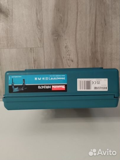 Перфоратор Makita HR2470