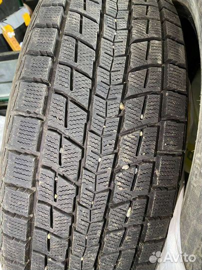 Зимние шины Dunlop r 20