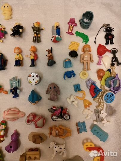 Игрушки из киндера много разных