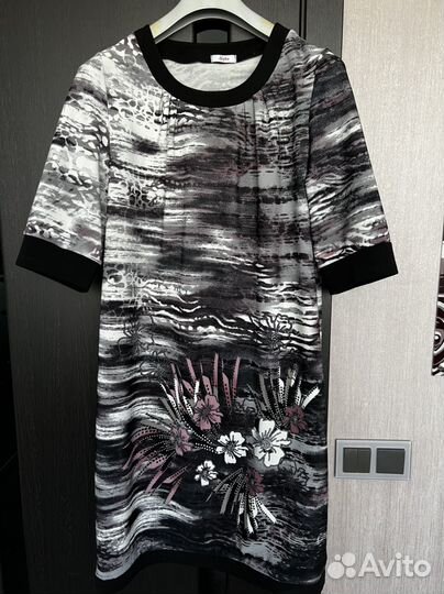 Женские вещи 56-58 р-р (кофты, платья)