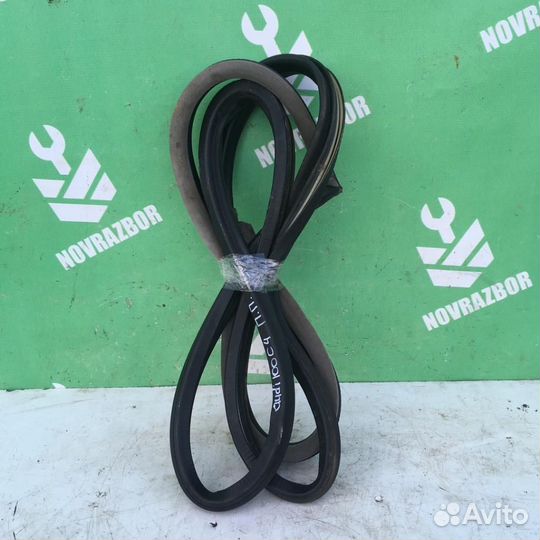 Уплотнитель двери Ауди 100 С4