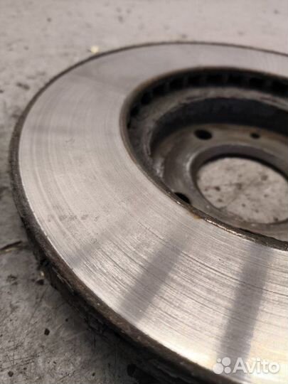 Диск тормозной передний правый Kia Rio 3 1.4 2016