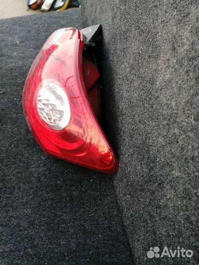 Стоп-сигнал правый Toyota Mark X GRX120