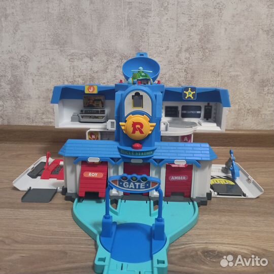 Гараж поли Робокар