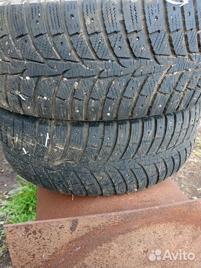 Laufenn LR01 215/65 R16