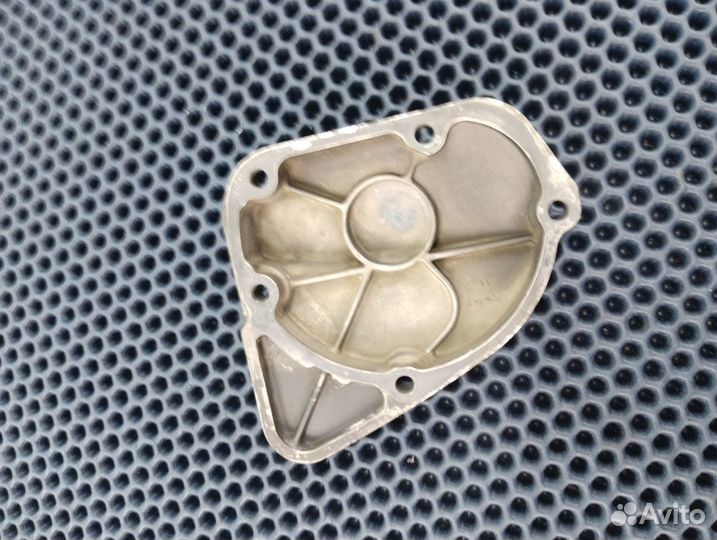 Suzuki RF900R T703 крышка коленвала