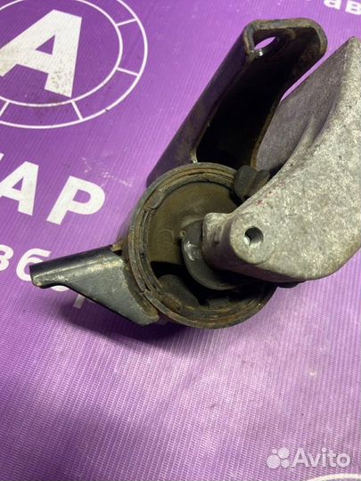 Подушка двигателя правая Suzuki Sx 4 YA21S M16A