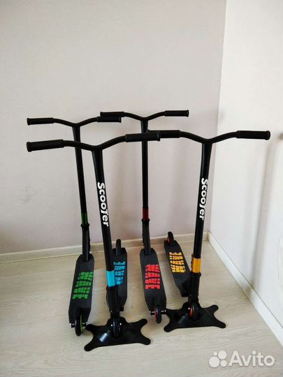 Самокат трюковой новый