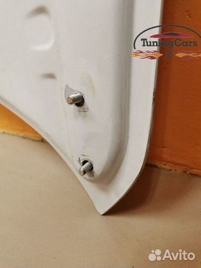 Пластиковый Капот 