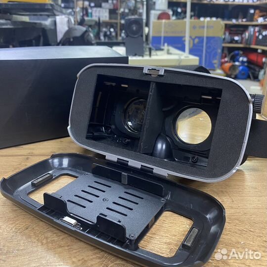 Очки виртуальной реальности для смартфонов