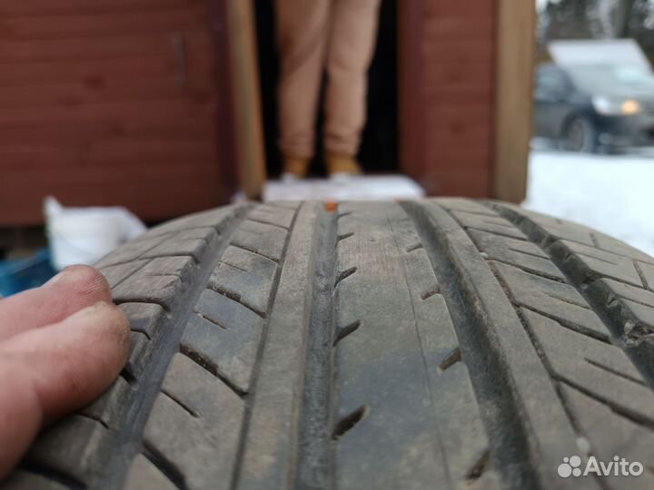 Yokohama BluEarth E70 215/55 R17