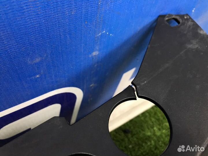 Решетка радиатора передняя Volkswagen Tiguan 2017