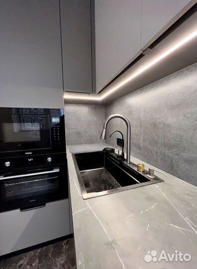 Кухни современные на заказ.Доставка и сборка