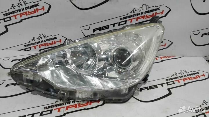 Фара toyota aqua NHP10 52244 галоген корректор фар