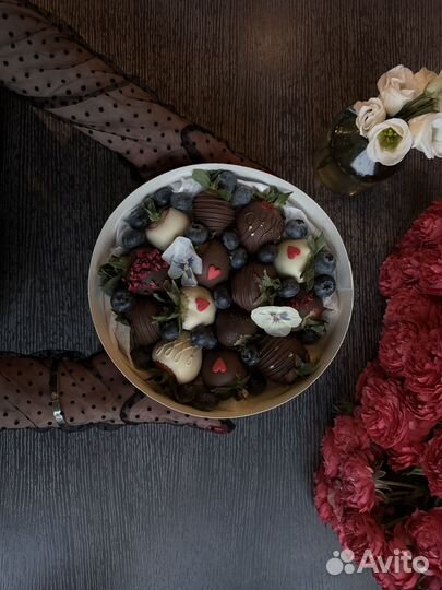 Набор из клубники в шоколаде москва